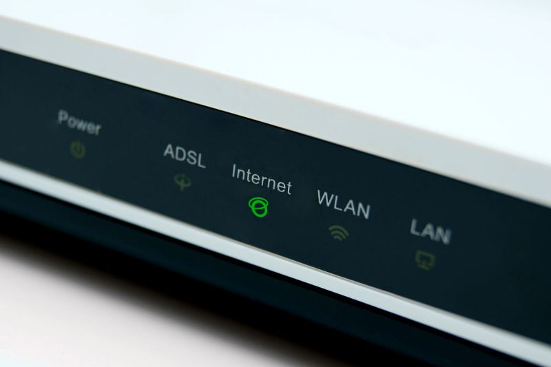 Android RTMP播放器：如何在Android設(shè)備上播放RTMP流？